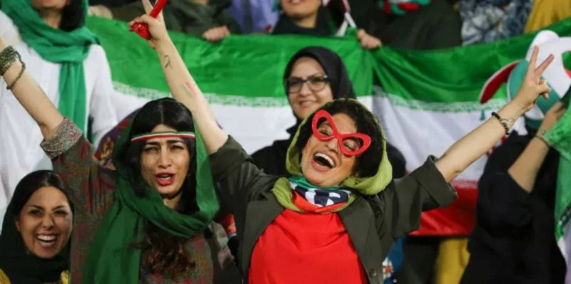 Iran : les femmes autorisées à assister aux matches de football masculins