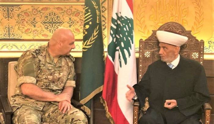 In front of General Aoun, Derian calls for army vacancies to be filled In front of General Aoun, Derian calls for army vacancies to be filled