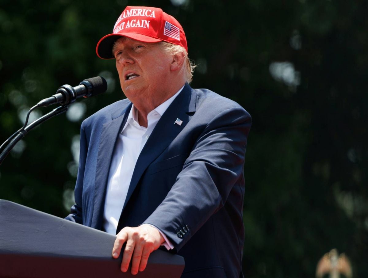 L'ex-assistant de Trump plaide non coupable dans l'affaire des documents confidentiels