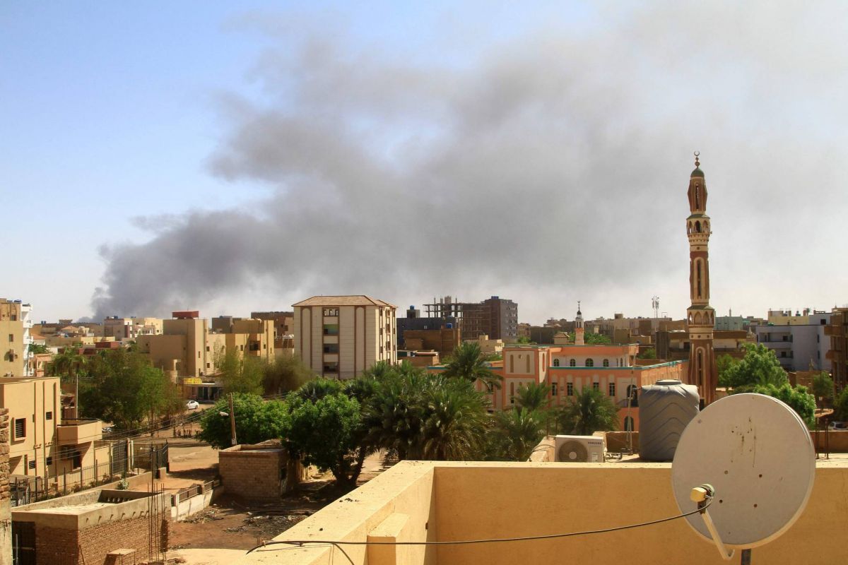 Frappes aériennes à Khartoum et combats au Darfour