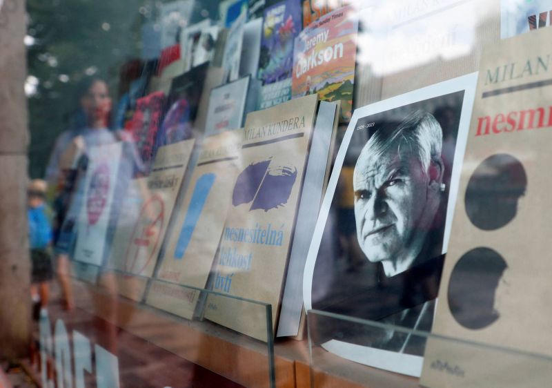 Lire Kundera en arabe : entre traduction, piratage et censure