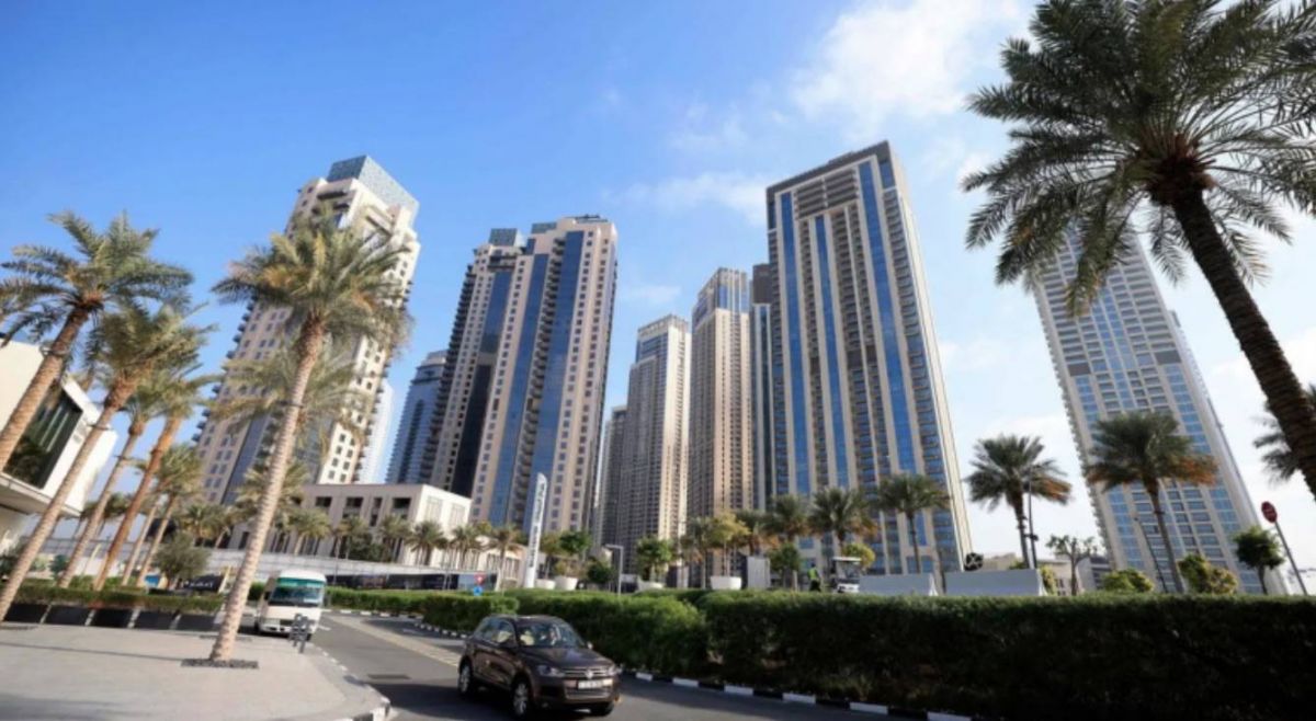 Dubai implements hefty fines for running red lights