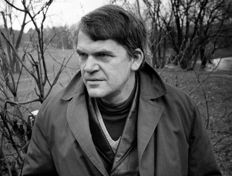Pour Milan Kundera, une « valse aux adieux »