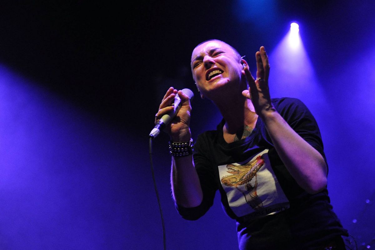 Sinead O'Connor, icône irlandaise et militante impénitente
