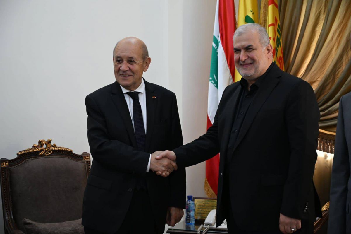 Au dernier jour de sa tournée à Beyrouth, Le Drian s'entretient avec le Hezbollah