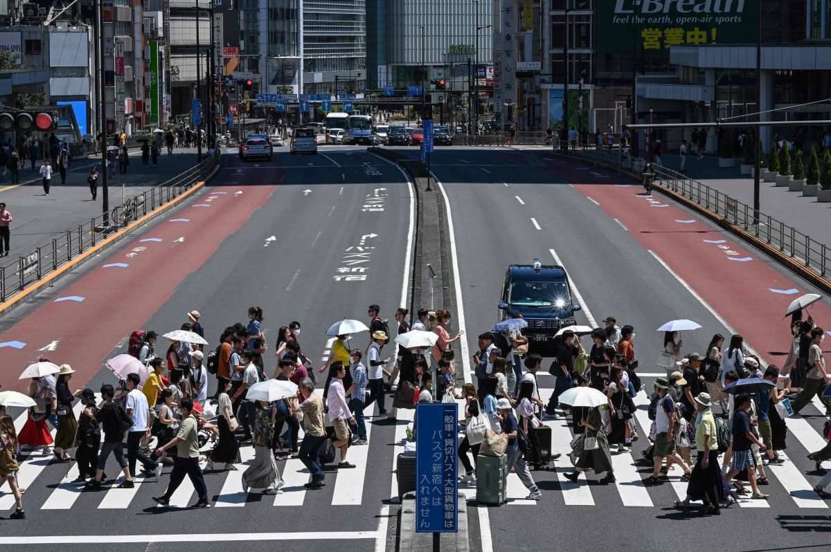 Au Japon, des habits et accessoires réfrigérants pour affronter la canicule