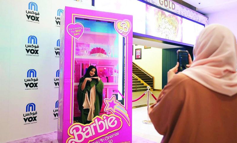 Paillettes et polémiques en Arabie saoudite après la sortie de « Barbie »