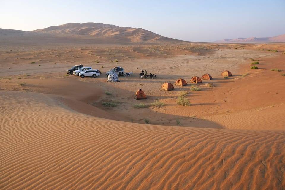Une tombe de 7 000 ans et des gravures rupestres se dévoilent au sultanat d’Oman