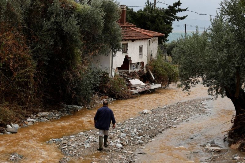 Grèce: « des pluies de 600 à 800 mm en 24 heures », « un phénomène inédit »