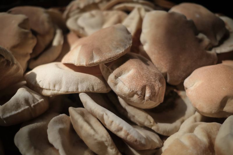'No bread crisis in Lebanon' says Economy Minister in response to concerns