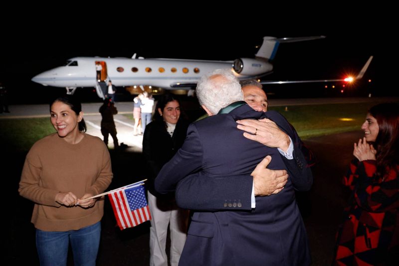 Les cinq Américains libérés par l'Iran sont arrivés aux Etats-Unis