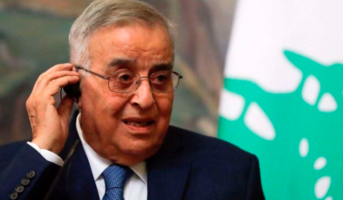 Lebanon's foreign minister will visit Syria to discuss refugee situation