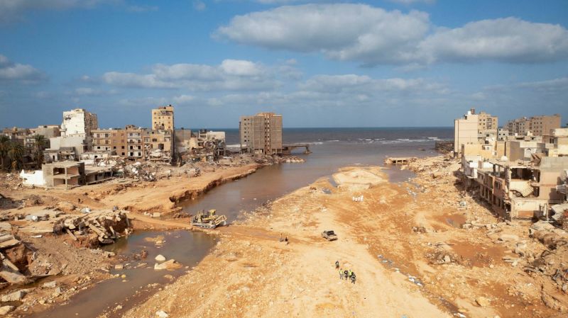 Communications coupées à Derna sur fond de grogne après les inondations