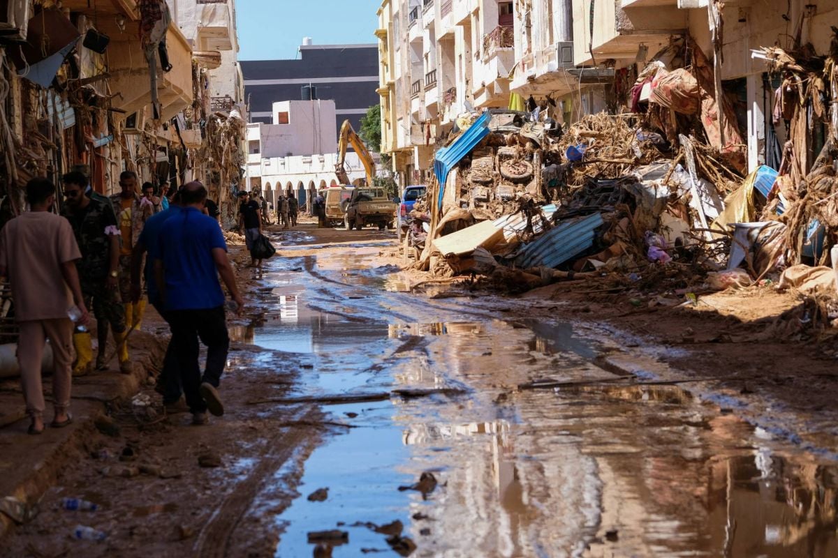 En Libye, les pouvoirs se saisissent de la tragédie de Derna pour renforcer leur mainmise En Libye, les pouvoirs se saisissent de la tragédie de Derna pour renforcer leur mainmise
