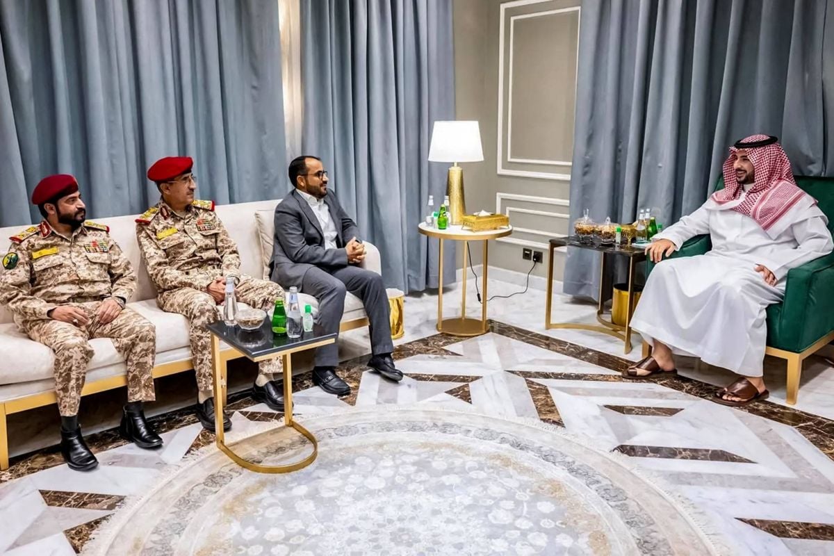 Démonstration de force des rebelles en pleins pourparlers avec Riyad Démonstration de force des rebelles en pleins pourparlers avec Riyad