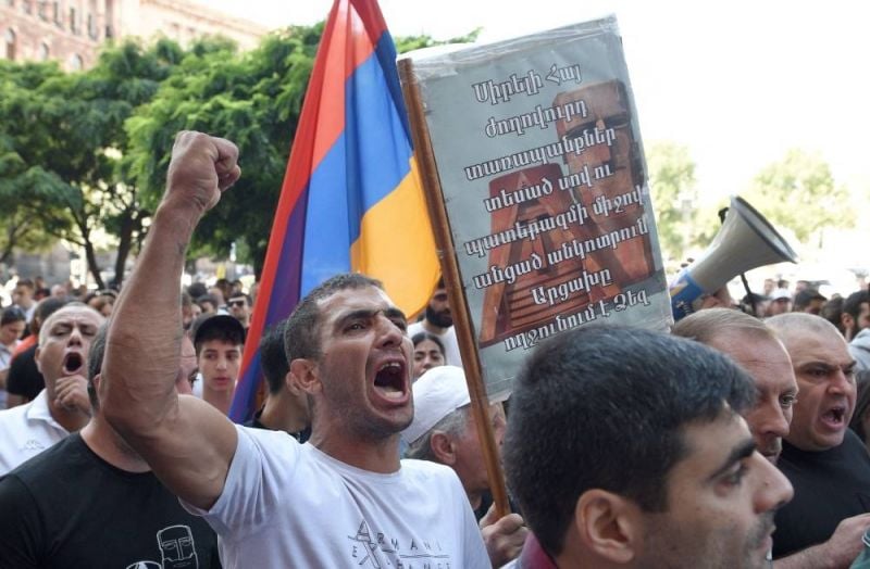 Nikol Pachinian qualifié de « traître » en Arménie pour avoir cédé le Haut-Karabakh