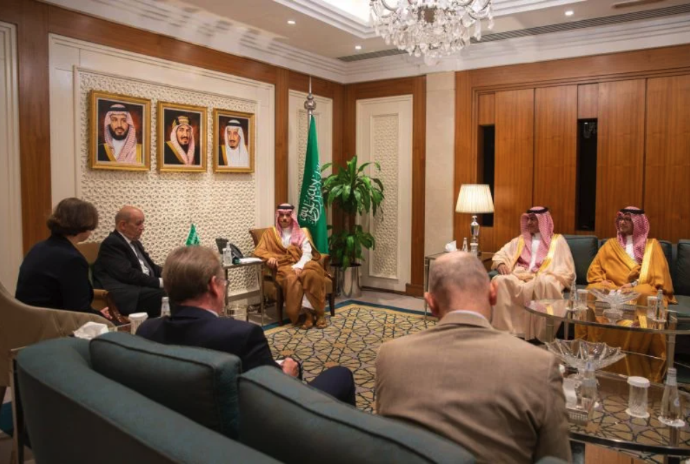 Coup de pouce de Riyad à Le Drian pour accélérer le passage à la troisième voie