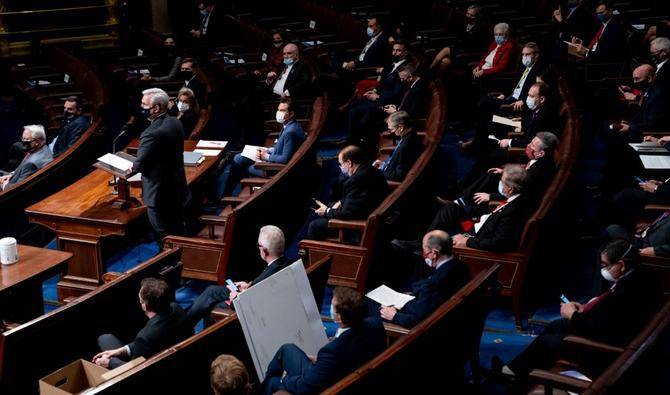 Le Sénat US troque sa stricte tenue de rigueur contre le casual