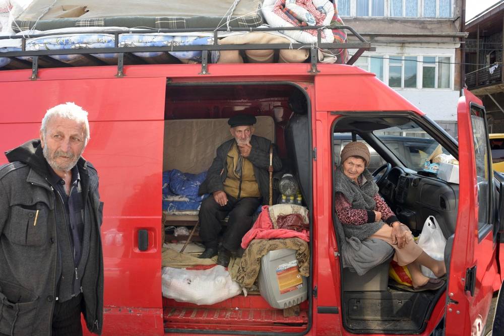 « Comment vivre avec eux ? » : la terreur des Arméniens fuyant le Nagorny Karabakh