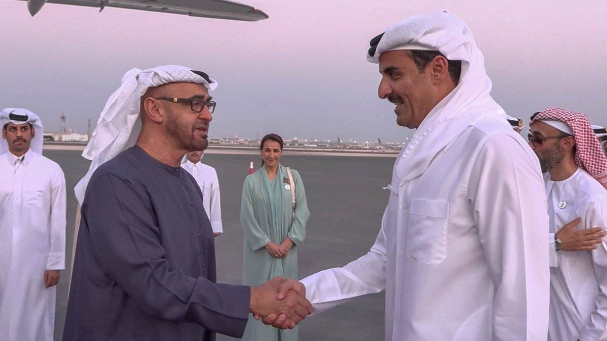 MBZ en visite surprise au Qatar MBZ en visite surprise au Qatar