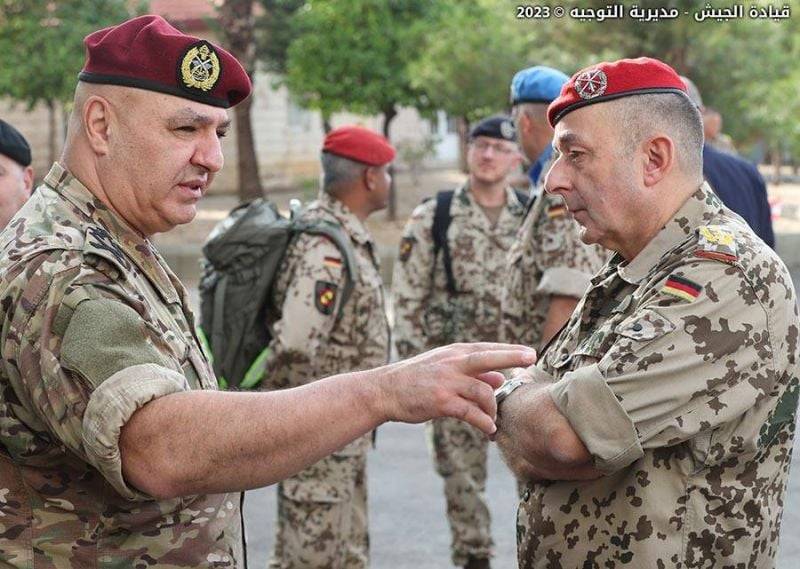 Joseph Aoun: The army faces suspicious campaigns Joseph Aoun: The army faces suspicious campaigns