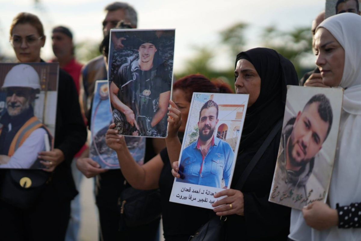 Rassemblement des proches des victimes : 