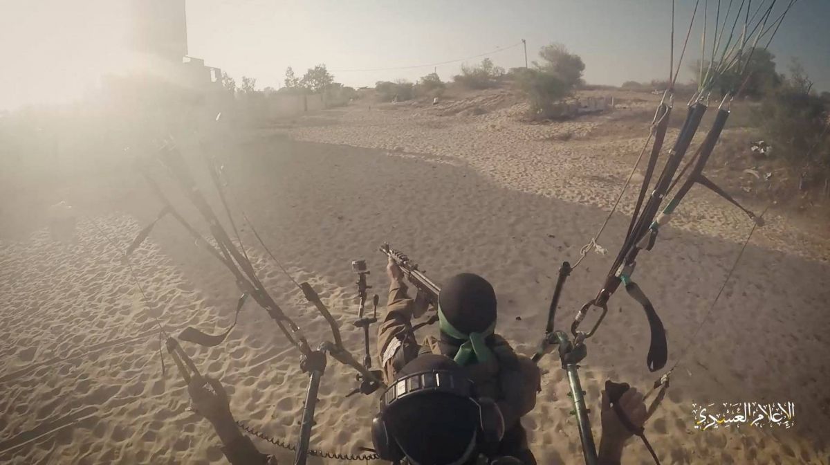 Comment les combattants assiégés du Hamas ont-ils appris à faire du parapente ? Comment les combattants assiégés du Hamas ont-ils appris à faire du parapente ?