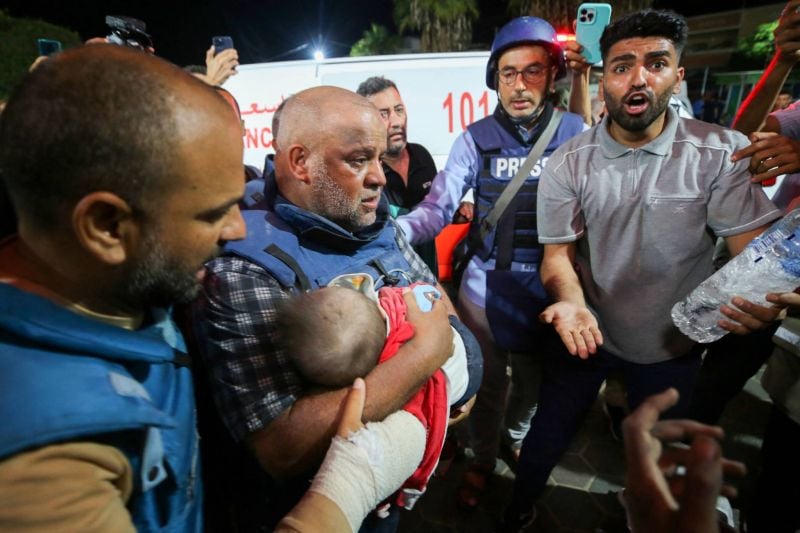 La famille du correspondant d'Al-Jazeera à Gaza tuée lors d'une frappe israélienne, annonce la chaîne