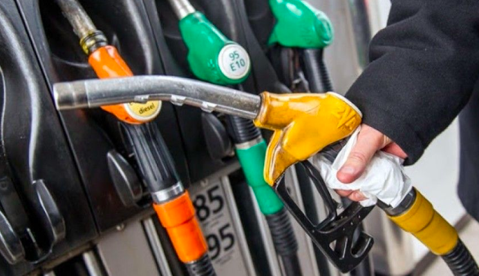 Baisse des prix de l'essence, du diesel et du mazout