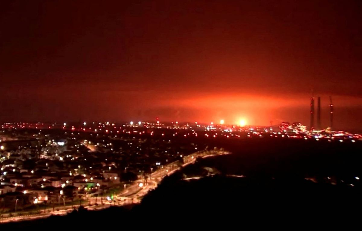 Coupée du monde, la bande de Gaza cible de violents bombardements israéliens Coupée du monde, la bande de Gaza cible de violents bombardements israéliens