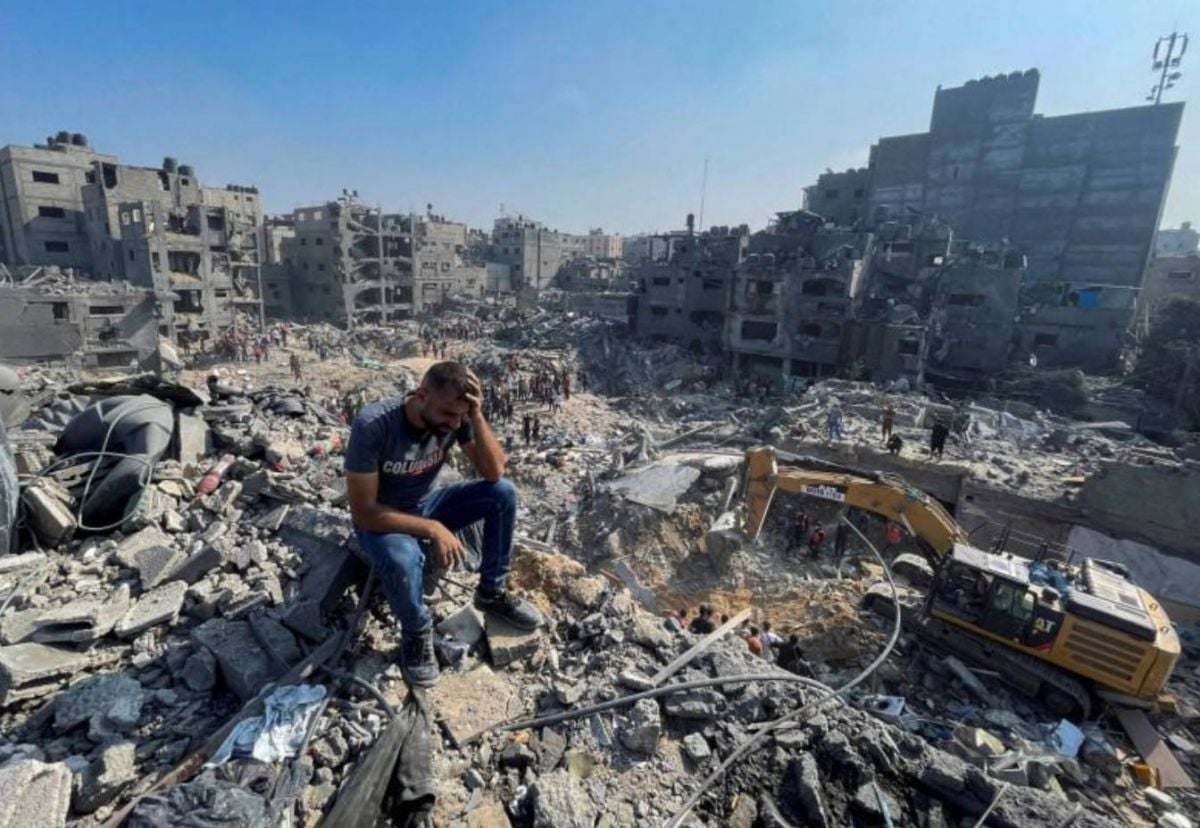 ‘Collective punishment is a war crime’ ‘Collective punishment is a war crime’