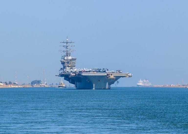 Le deuxième porte-avions américain Dwight D. Eisenhower est désormais en mer Rouge