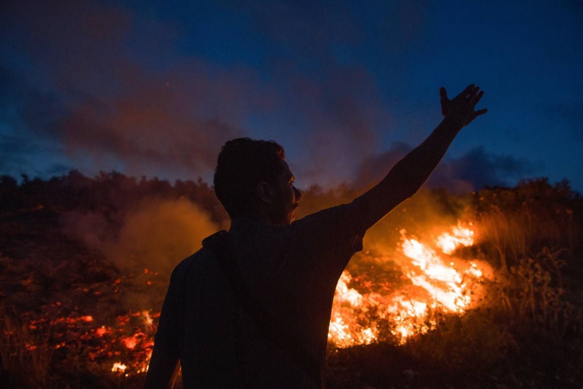 Israel to begin 4-hour pauses, Hezbollah targets Israeli tanks, looming power vacuum within Lebanese Army: Everything you need to know to start your Friday