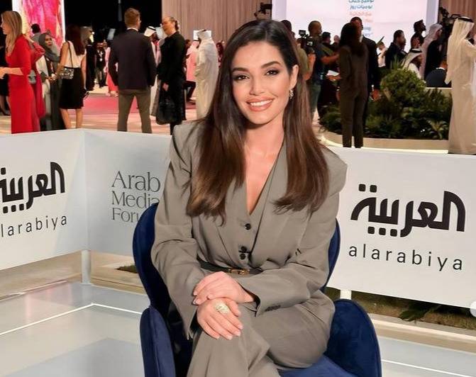 Mandat de recherche contre la journaliste Layal Alekhtiar après une interview avec un porte-parole militaire israélien Mandat de recherche contre la journaliste Layal Alekhtiar après une interview avec un porte-parole militaire israélien