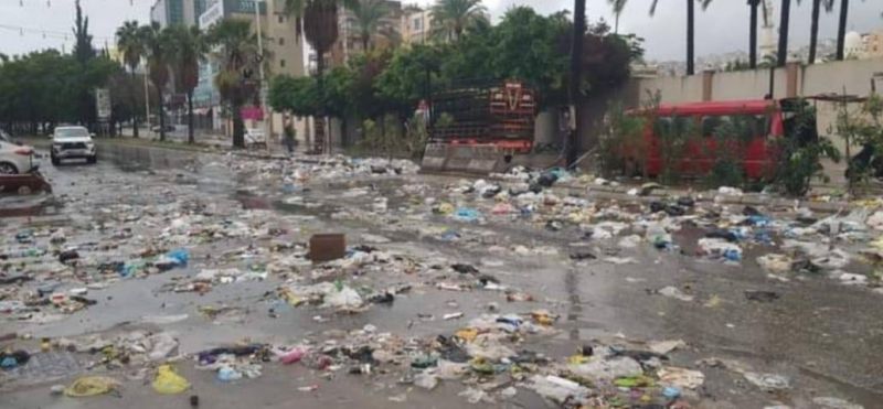 Les rues de Saïda inondées de déchets après de fortes pluies