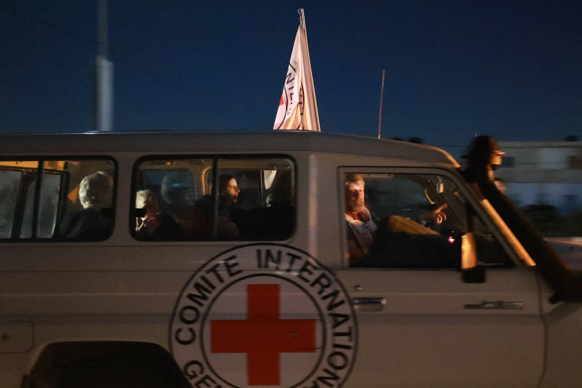 Hamas frees hostages as truce takes hold
