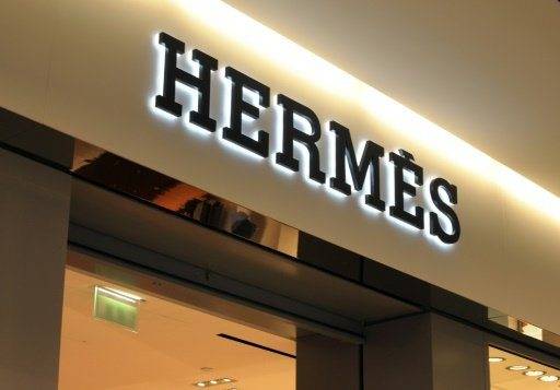 Un héritier d'Hermès veut adopter son employé de maison pour lui léguer sa fortune