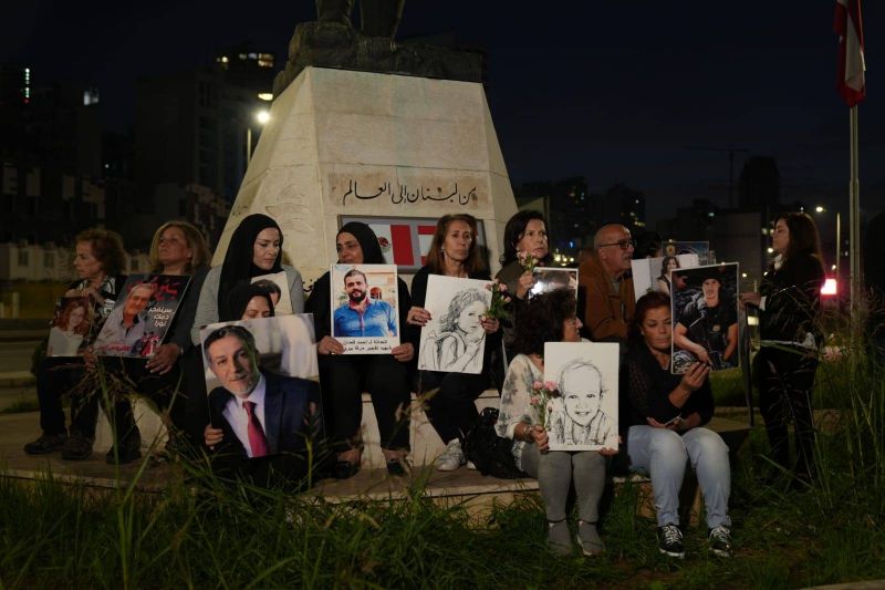 Families of port explosion victims still gather for monthly protest