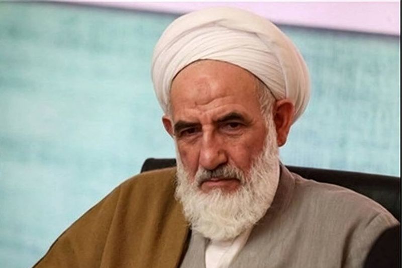 Iran executes man for killing ayatollah