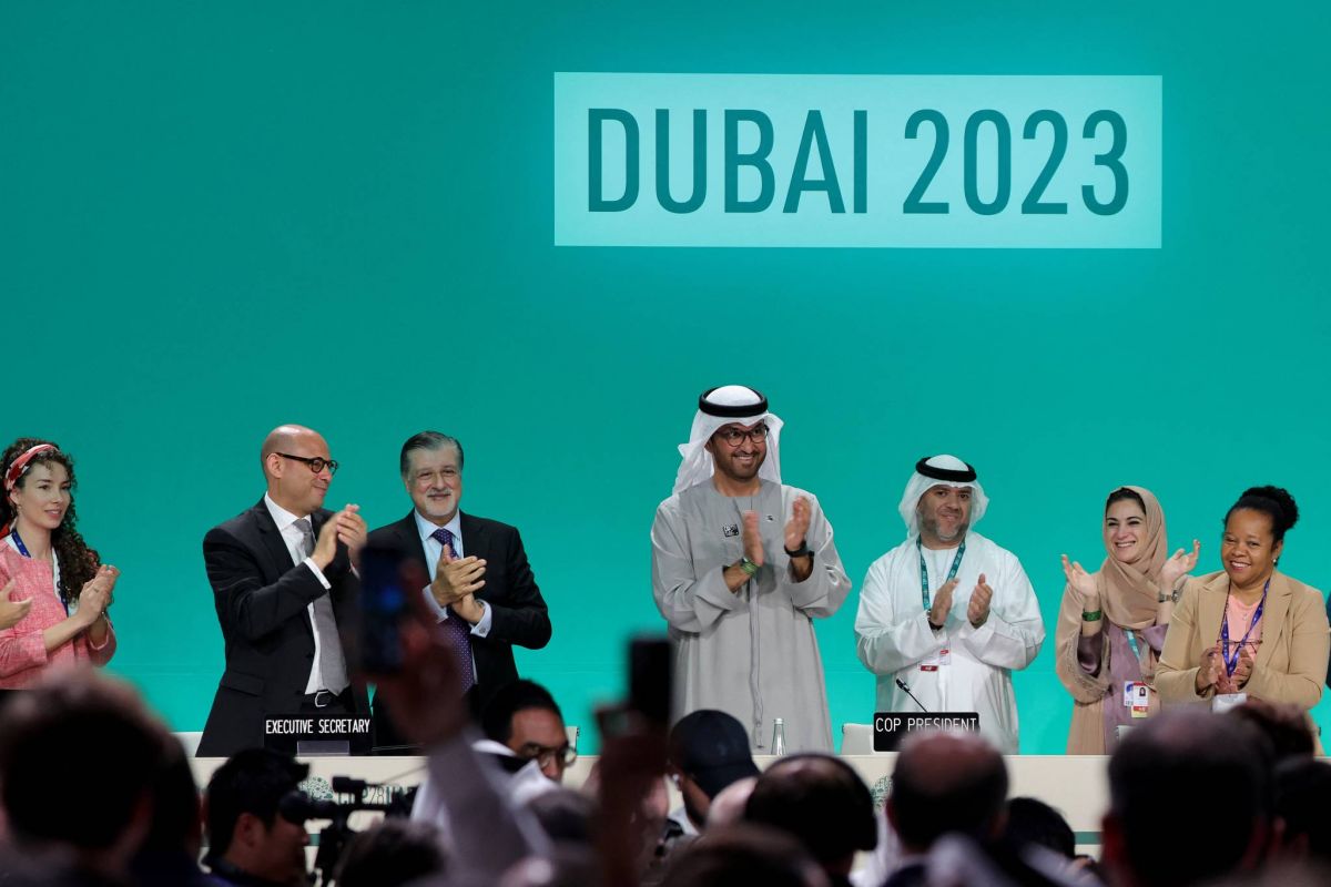 Nations adopt first-ever climate deal on fossil fuels Nations adopt first-ever climate deal on fossil fuels