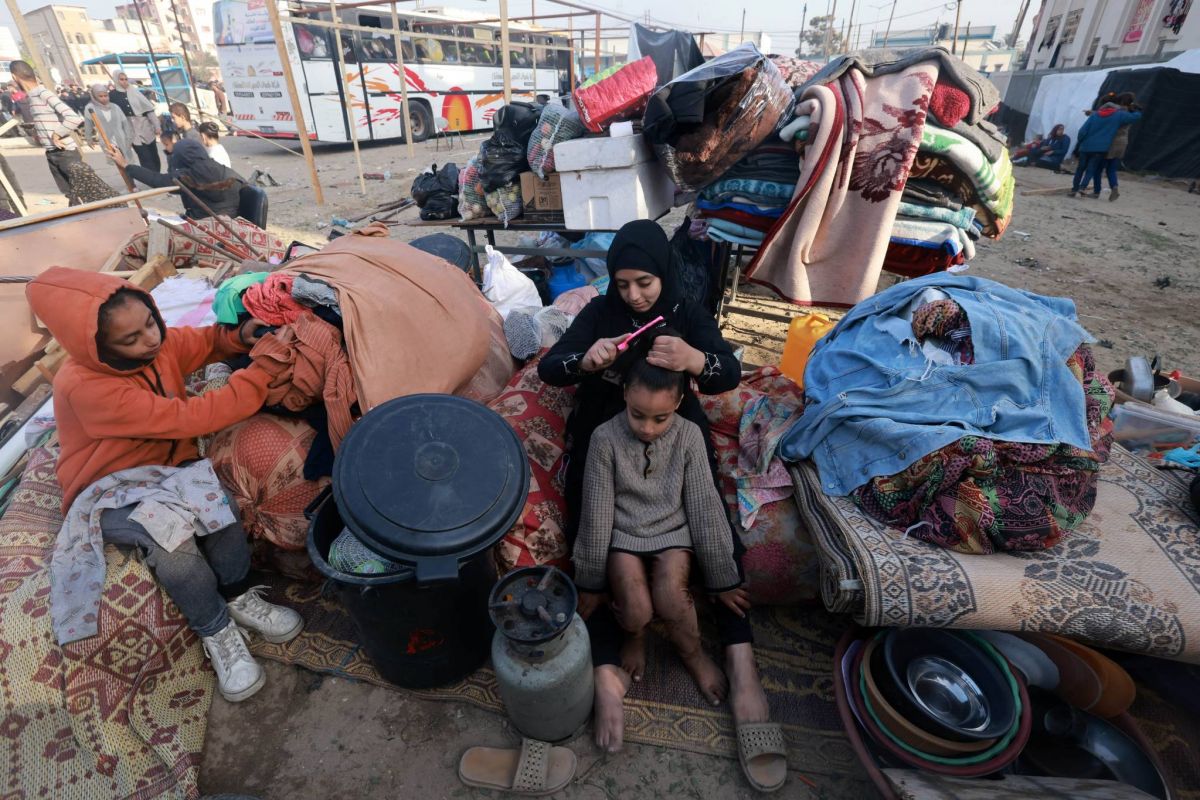 UN aid agency chief in Gaza visit says situation 'hell on earth'