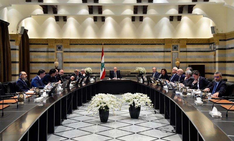 Lebanon army commander's mandate to be discussed in Friday cabinet meeting