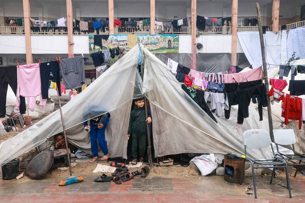 Displaced families struggling under heavy rain in Gaza
