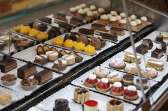 Des pâtisseries qui ont gardé leur goût « d’avant ». Photo Michèle Aoun