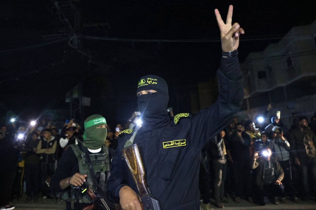 Islamic Jihad releases video of two Gaza hostages alive Islamic Jihad releases video of two Gaza hostages alive