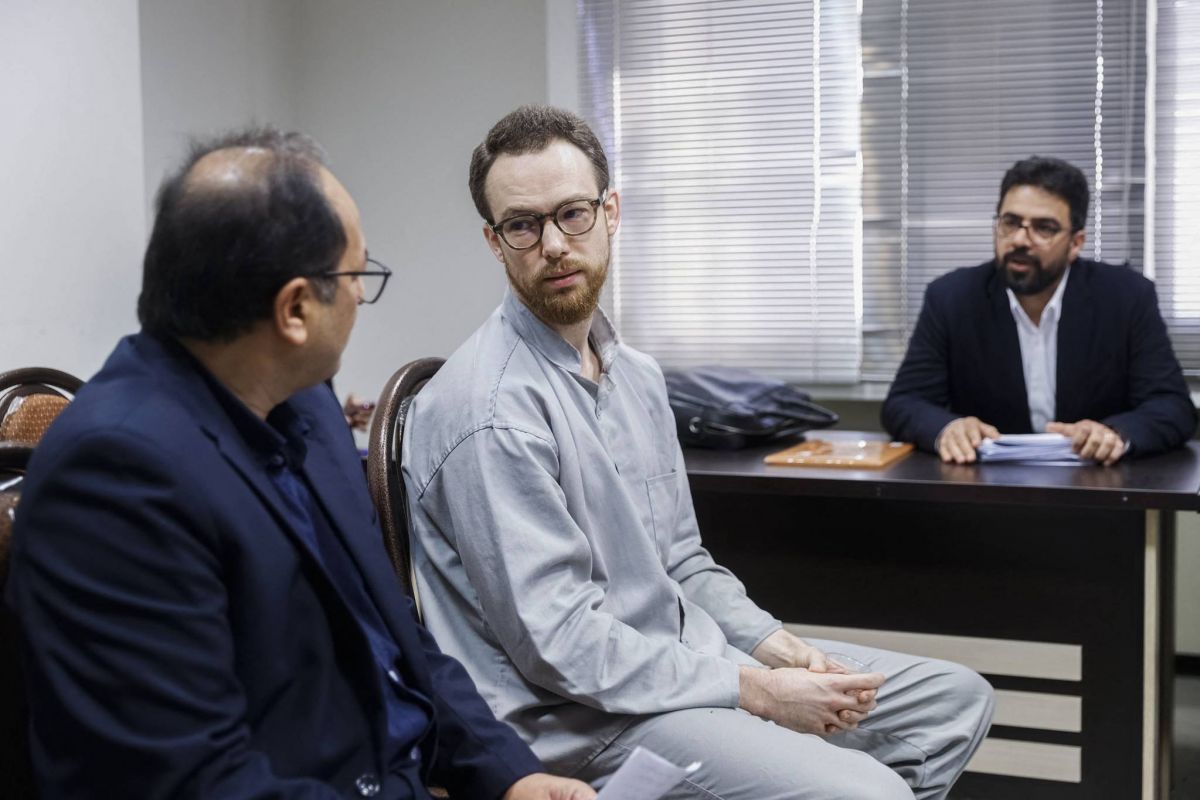 Iranian ex-prison official receives life sentence in Swedish court Iranian ex-prison official receives life sentence in Swedish court