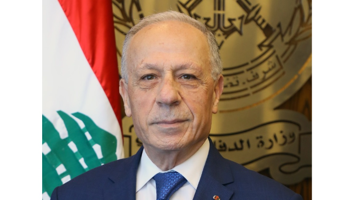 Minister of defense freezes weapon licenses ahead of New Years