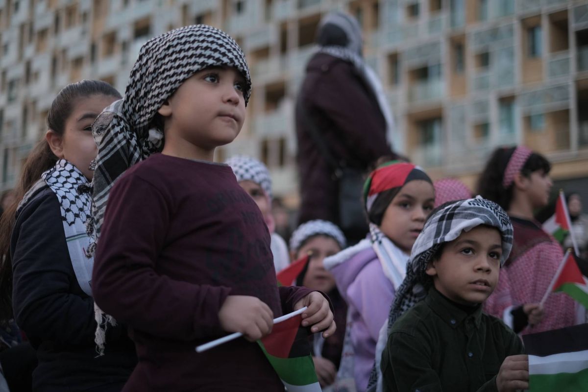 Mothers, children in Beirut show solidarity with Gaza
