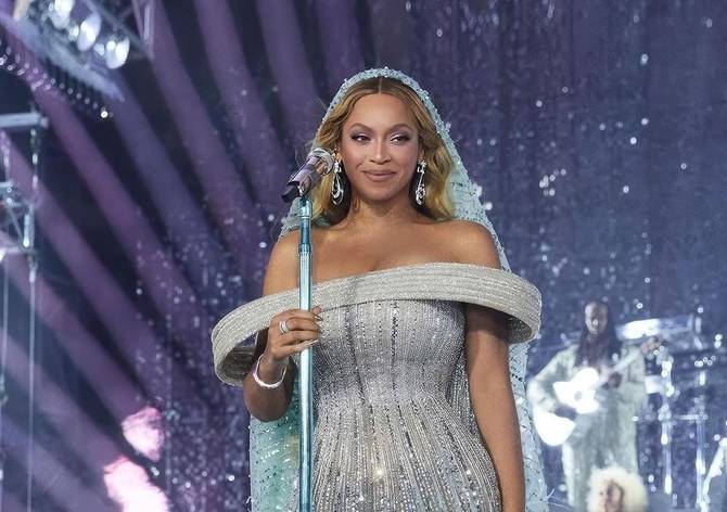 Paillettes, milliards et politique : si Beyoncé et Taylor Swift ...