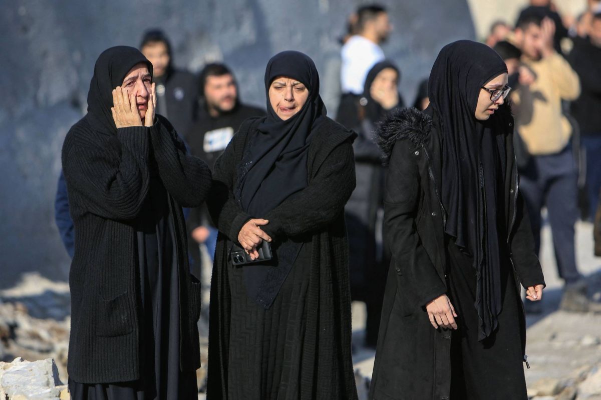 Hezbollah increases attacks, Lebanon's Jewish leader dies, Gaza death toll rises: Everything you need to know to start your Thursday